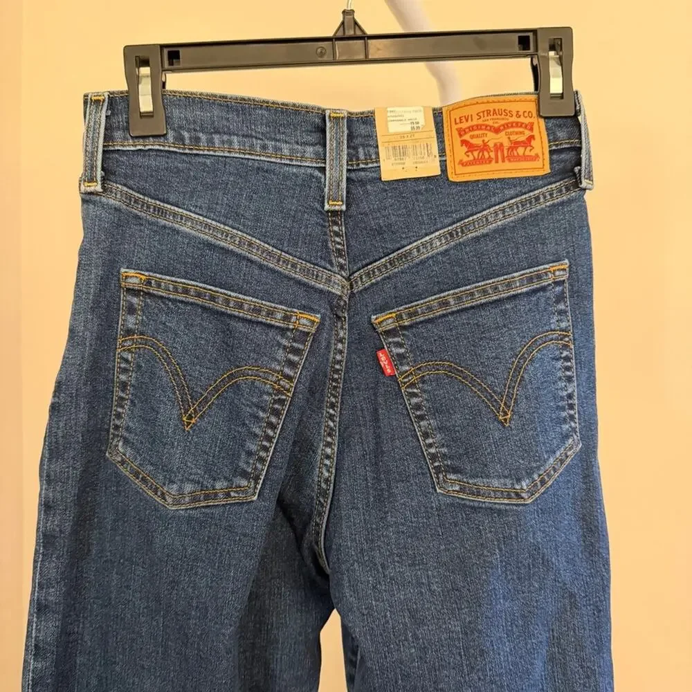 Levis elevate your